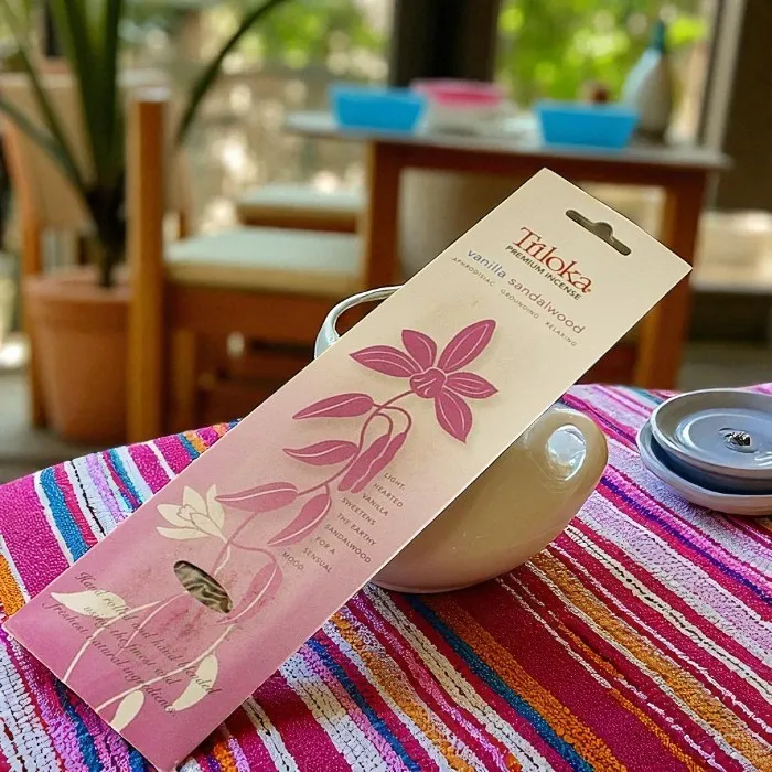 Triloka  Premium vanilla sandalwood incense